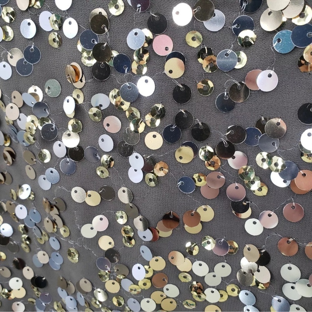 SMALL THE LIMITED Olive Green Blouse Top Gold Silver Sequins Sleveless Relaxed - Picture 12 of 16